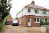 Main Photo of a 5 bedroom  Semi Detached House to rent