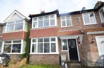 Main Photo of a 3 bedroom  Terraced House to rent