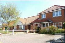 Main Photo of a 3 bedroom  Link Detached House to rent