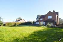 Main Photo of a 4 bedroom  Detached House to rent