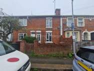 Main Photo of a 2 bedroom  Terraced House to rent