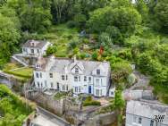 Main Photo of a 4 bedroom  End of Terrace House for sale