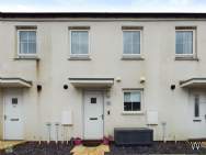 Main Photo of a 2 bedroom  Terraced House for sale