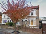 Main Photo of a 5 bedroom  Terraced House to rent