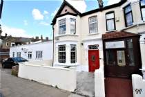 Main Photo of a 6 bedroom  Terraced House for sale