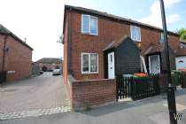 Main Photo of a 2 bedroom  Terraced House to rent