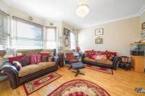 Main Photo of a 2 bedroom  Flat for sale