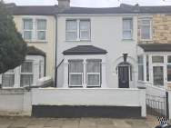 Main Photo of a 3 bedroom  Terraced House for sale