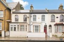 Main Photo of a 3 bedroom  Terraced House for sale