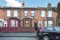 Main Photo of a 2 bedroom  Terraced House for sale