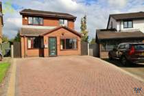 Main Photo of a 5 bedroom  Detached House for sale