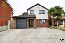 Main Photo of a 4 bedroom  Detached House for sale