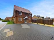 Main Photo of a 3 bedroom  Semi Detached House for sale