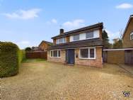 Main Photo of a 4 bedroom  Detached House for sale