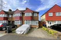 Main Photo of a 2 bedroom  End of Terrace House for sale