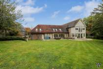 Main Photo of a 5 bedroom  Detached House for sale