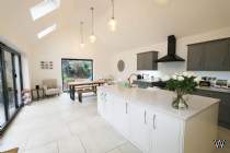 Main Photo of a 5 bedroom  Detached House for sale