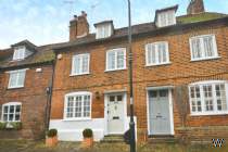 Main Photo of a 3 bedroom  Terraced House to rent