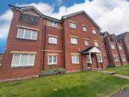 Main Photo of a 2 bedroom  Flat to rent