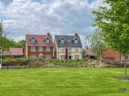 Main Photo of a 5 bedroom  Detached House for sale