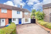 Main Photo of a 3 bedroom  Terraced House for sale