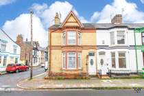 Main Photo of a 3 bedroom  Terraced House for sale