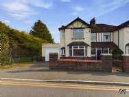 Main Photo of a 4 bedroom  Semi Detached House for sale