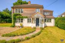 Main Photo of a 5 bedroom  Detached House for sale