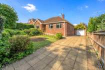 Main Photo of a 2 bedroom  Detached House for sale