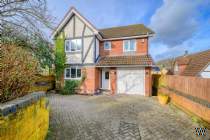 Main Photo of a 4 bedroom  Detached House for sale