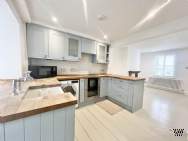 Main Photo of a 1 bedroom  End of Terrace House to rent