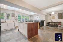 Main Photo of a 5 bedroom  Semi Detached House for sale