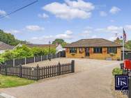 Main Photo of a 4 bedroom  Detached Bungalow for sale