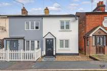 Main Photo of a 2 bedroom  End of Terrace House for sale