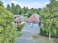 Main Photo of a 4 bedroom  Detached House for sale