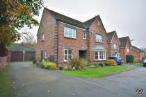 Main Photo of a 4 bedroom  Detached House for sale