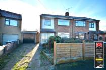 Main Photo of a 4 bedroom  Semi Detached House for sale