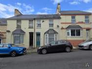 Main Photo of a 3 bedroom  Terraced House for sale