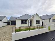 Main Photo of a 3 bedroom  Detached House for sale