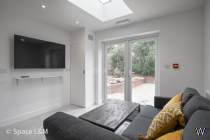 Main Photo of a 5 bedroom  Terraced House to rent