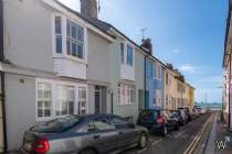 Main Photo of a 3 bedroom  Terraced House to rent