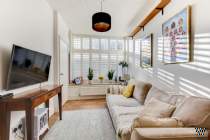 Main Photo of a 2 bedroom  Maisonette to rent