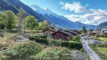 Main Photo of a 4 bedroom  Chalet for sale