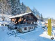 Main Photo of a 6 bedroom  Chalet for sale