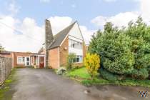 Main Photo of a 4 bedroom  Detached House for sale