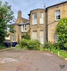 Main Photo of a 2 bedroom  Flat to rent