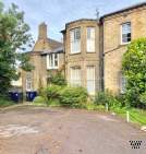 Main Photo of a 2 bedroom  Flat to rent