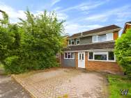 Main Photo of a 4 bedroom  Detached House for sale