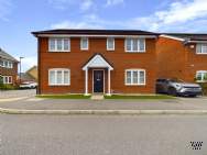 Main Photo of a 4 bedroom  Detached House to rent