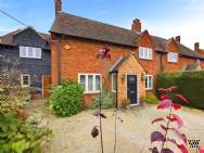 Main Photo of a 4 bedroom  Semi Detached House for sale